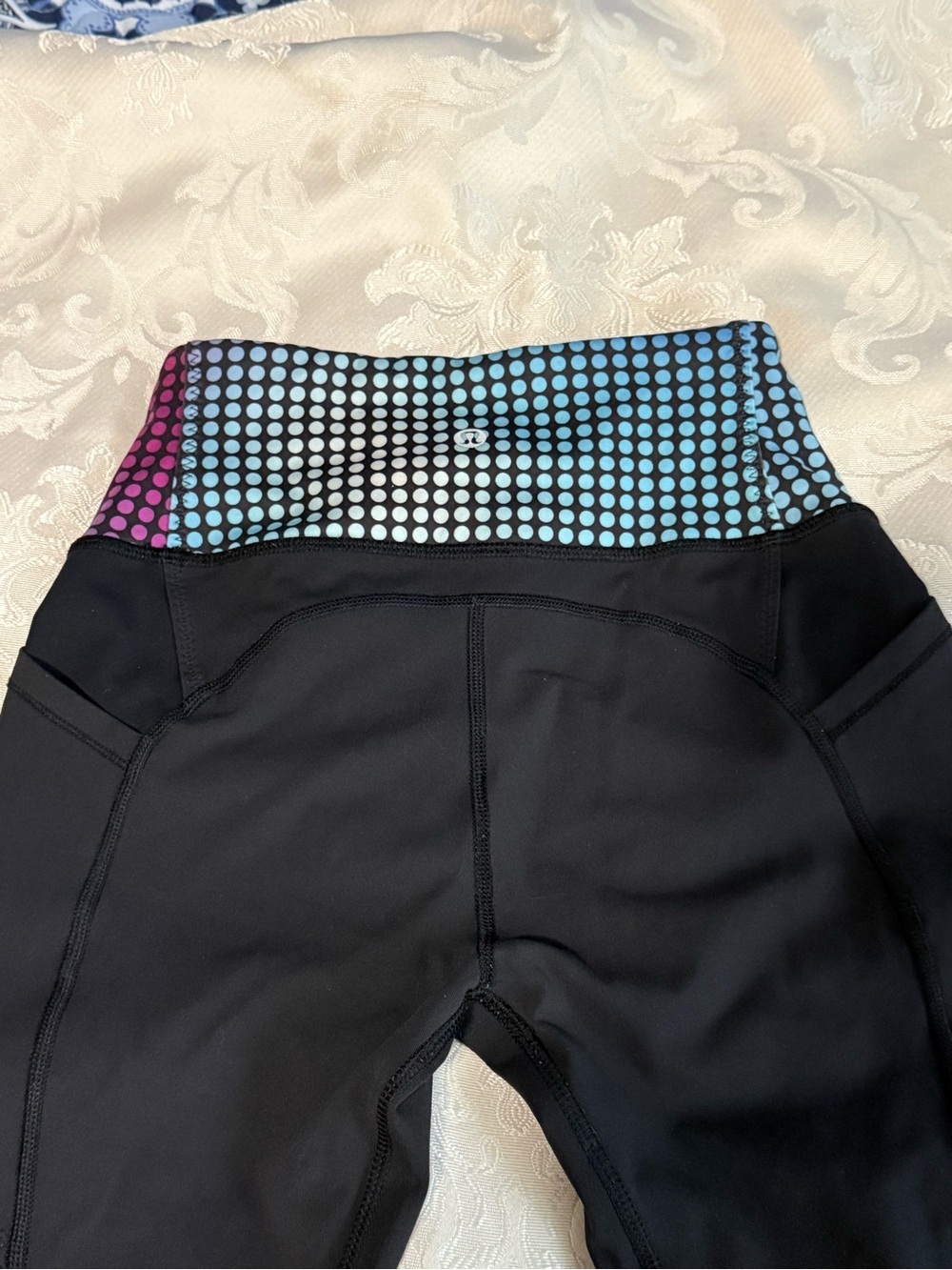 Lululemon Pixel Dot Speed Up Tights Side Pockets Ombre Waist Size 4 - Picture 8 of 10